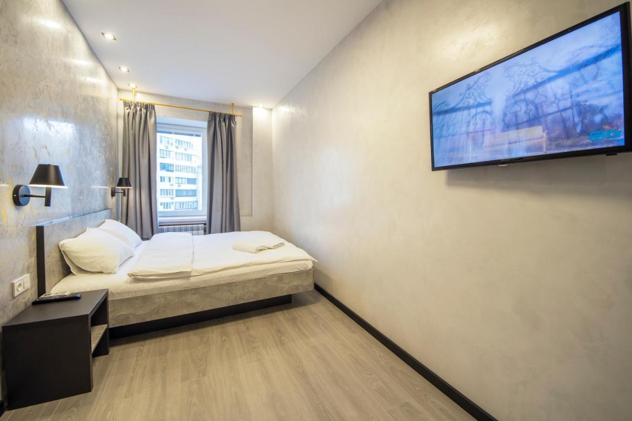 Modern On Baseina Near Arena كييف