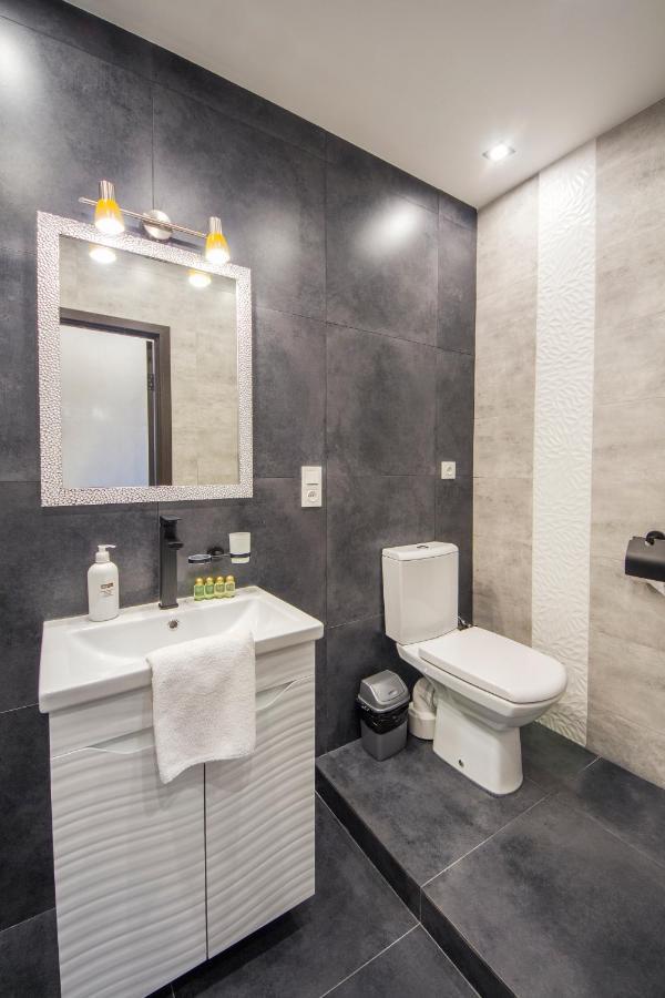 Modern On Baseina Near Arena كييف